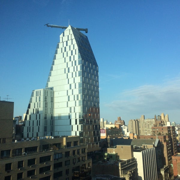 Report new buildings. Tertiary building u15. Большой магазин в нью йорке. M hq. Tertiary building.