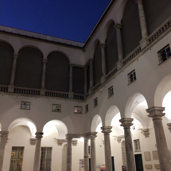 Photo taken at Palazzo Ducale by Albert V. on 3/23/2019