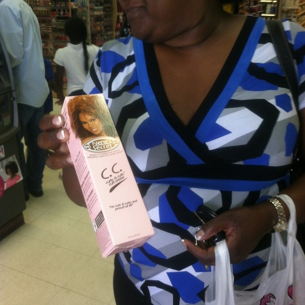 Dark And Lovely Beauty Supply Cosmetics Store in Miami