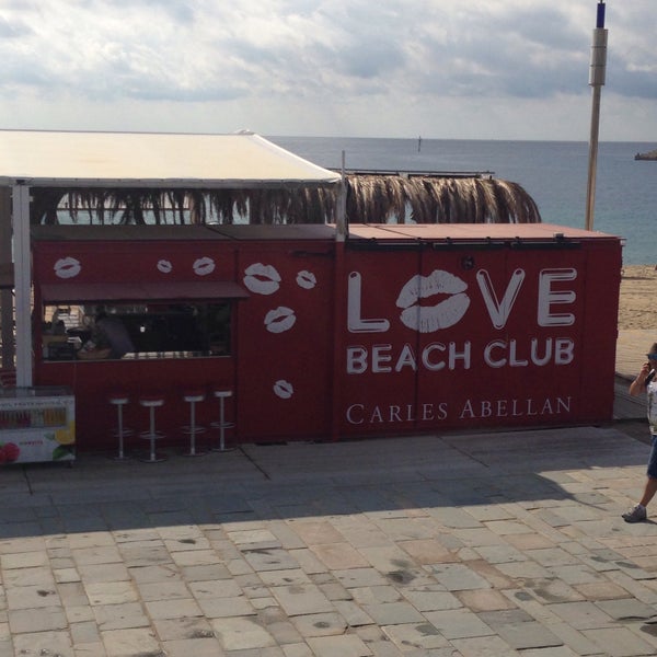 Nova Icaria Beach