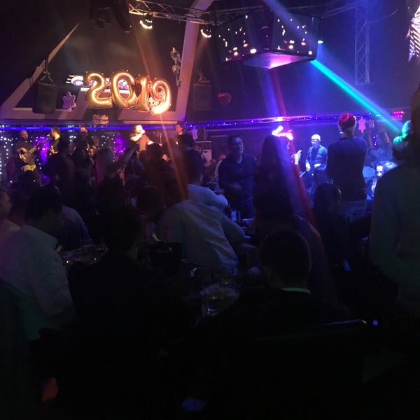 Photo taken at Club Aqua by Volkan Ü. on 12/29/2018
