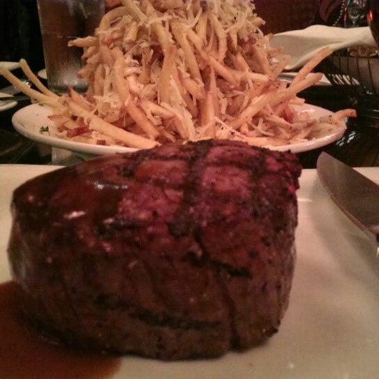Foto tomada en ENVY The Steakhouse  por Yun D. el 7/21/2013