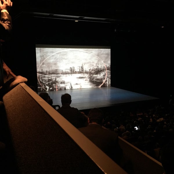 4/7/2018 tarihinde Leta C.ziyaretçi tarafından The Joyce Theater'de çekilen fotoğraf