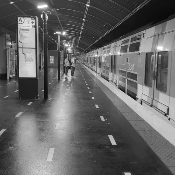 Photos At Rer Noisy Le Grand Mont D Est A 4 Tips From 1114 Visitors