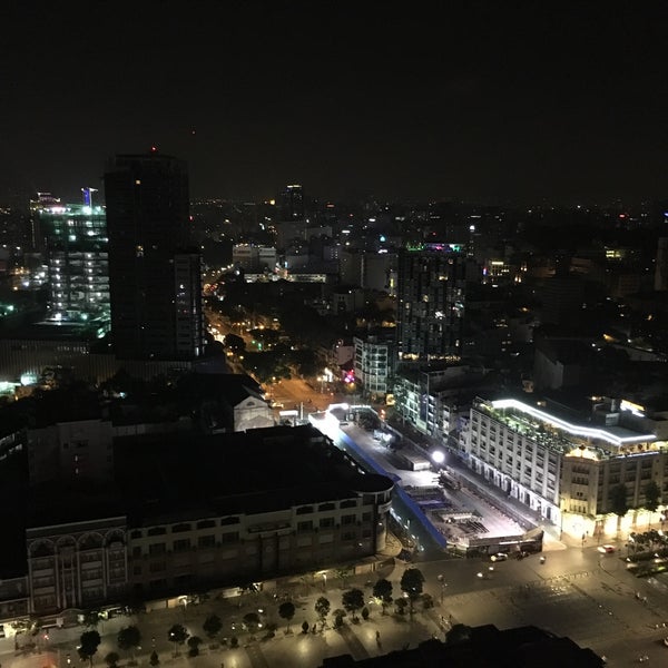 รูปภาพถ่ายที่ Level23 Sheraton Saigon - Nightspot &amp; Wine Bar โดย Ryan T. เมื่อ 4/2/2016