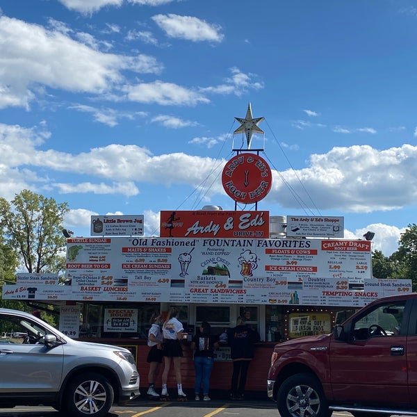 Photo taken at Ardy &amp; Ed&#39;s Drive In by Paula W. on 9/5/2020