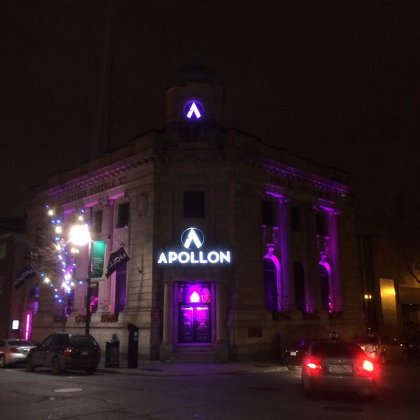Foto tirada no(a) Apollon por Andy H. em 1/17/2014
