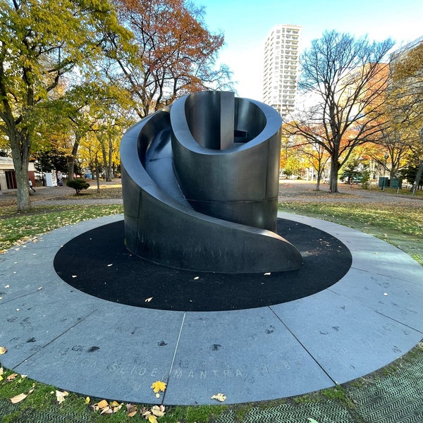Photos At ブラック スライド マントラ Outdoor Sculpture In Sapporo