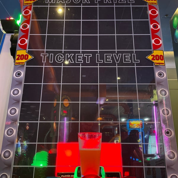 Photo taken at Dave &amp; Buster&#39;s by Mr B. on 6/2/2021