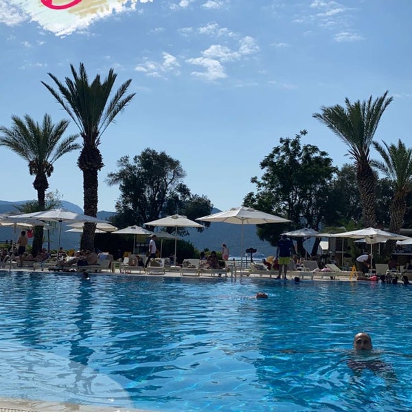 Photo taken at DoubleTree by Hilton Bodrum Isil Club Resort by A on 7/9/2022
