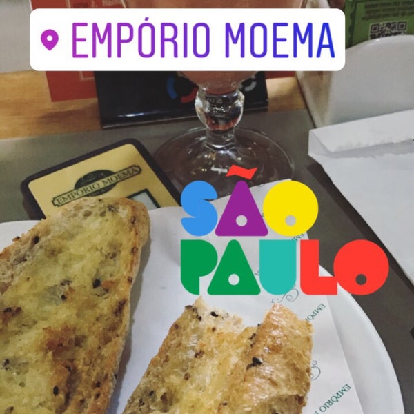 Das Foto wurde bei Empório Moema von Soraya M. am 5/25/2017 aufgenommen