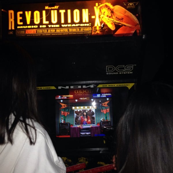 7/31/2014 tarihinde Bernadette M.ziyaretçi tarafından High Scores Arcade'de çekilen fotoğraf