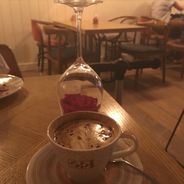 8/10/2016 tarihinde Svetlana R.ziyaretçi tarafından GP Café'de çekilen fotoğraf