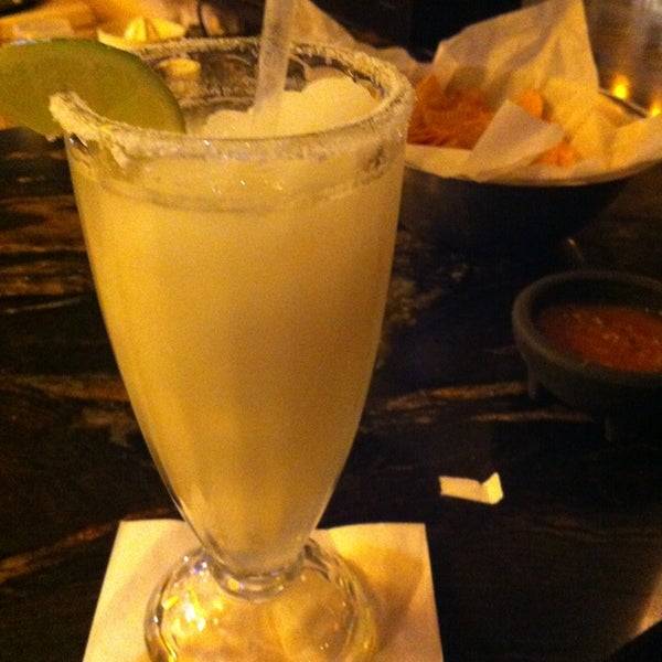 Das Foto wurde bei Desperados Mexican Restaurant von Sarah P. am 1/6/2013 aufgenommen