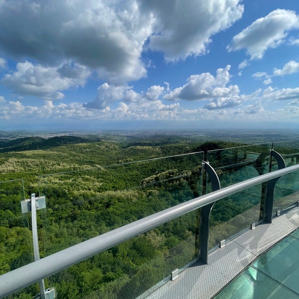 Muraste viewing platform