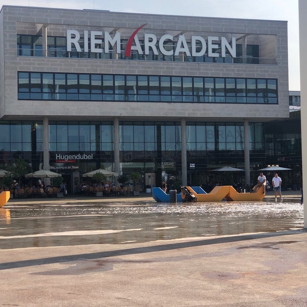 Photo taken at Riem Arcaden by 3houd .. on 8/24/2019