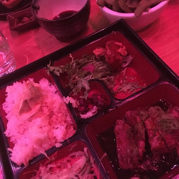 Снимок сделан в Ono Japanese Dining пользователем Anne-Marie K. 4/1/2017