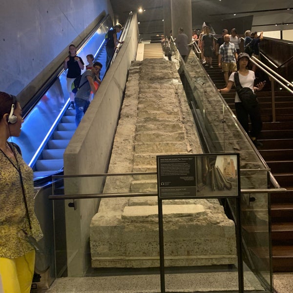 Foto tomada en 9/11 Tribute Museum  por Anne-Marie K. el 6/30/2019