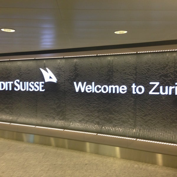 Das Foto wurde bei Flughafen Zürich (ZRH) von Алексей О. am 5/1/2013 aufgenommen