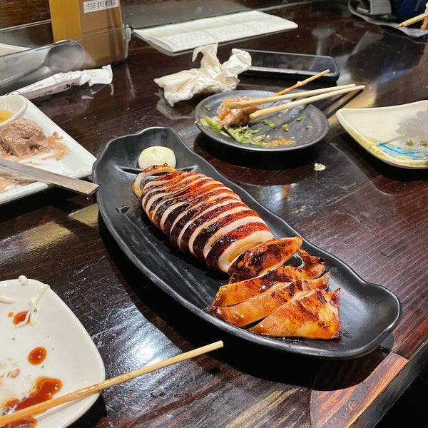 7/10/2022 tarihinde Phoebe L.ziyaretçi tarafından Torihei Yakitori Robata Dining'de çekilen fotoğraf