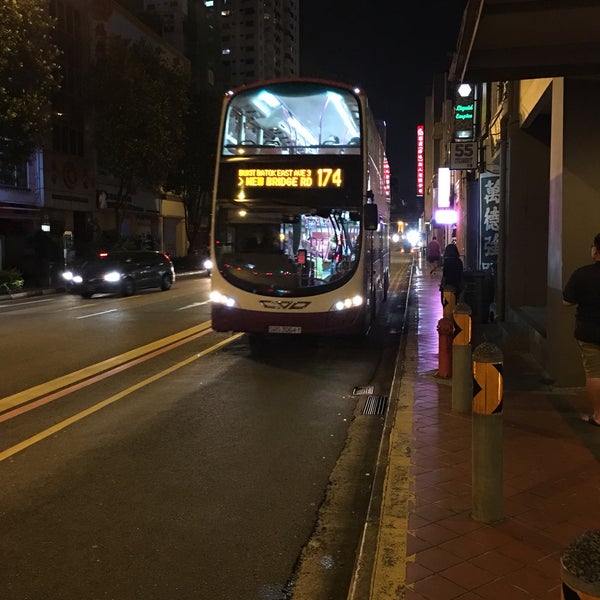 Bus Stop 05029 (Boat Quay) Singapore River 1 tip