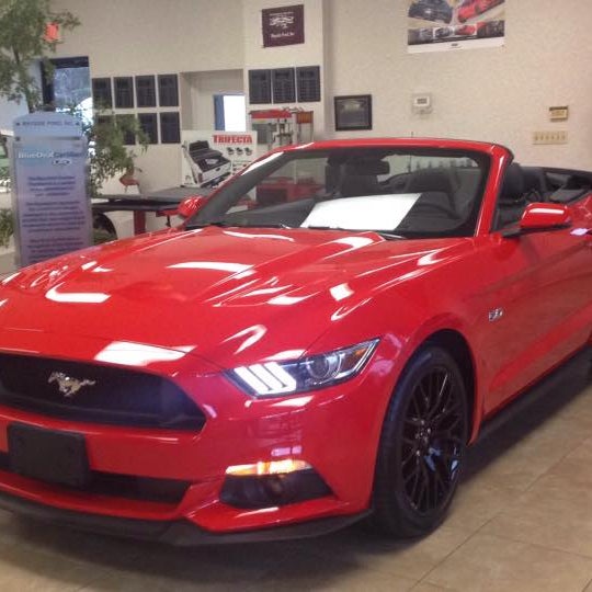 Wayside Ford Car Dealership in Marlborough