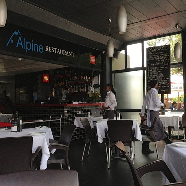 2/19/2013にBatmanがAlpine Restaurantで撮った写真