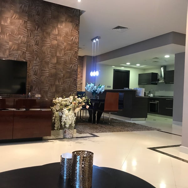 23 Marina Interior