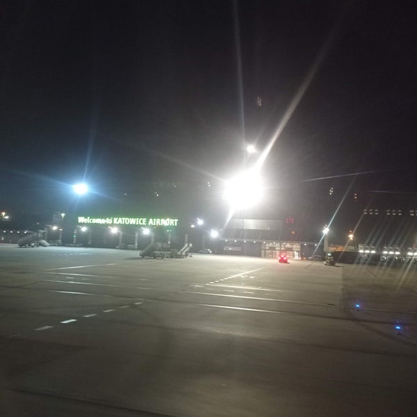Foto tirada no(a) Katowice Airport (KTW) por Sergej R. em 10/11/2022