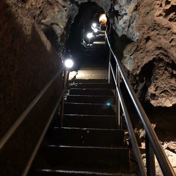 Das Foto wurde bei Lake Shasta Caverns von Rachael P. am 5/28/2018 aufgenommen