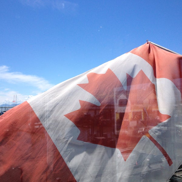 Photo prise au Sockeye City Grill Waterfront Restaurant par Sockeye City Grill Waterfront Restaurant le6/30/2014