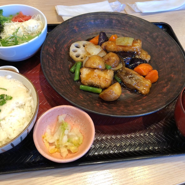 大戸屋 ごはん処 函館漁火通り店 Teishoku Restaurant