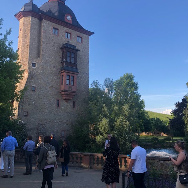 Foto tirada no(a) Schloss Vollrads por Gunseli B. em 6/15/2019