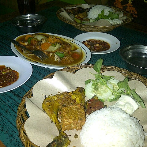 Photos At Ayam Bakar Wong Solo 30 Tips