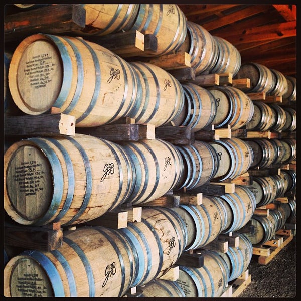 Foto diambil di Garrison Bros. Distillery oleh Jenne B. pada 6/14/2013