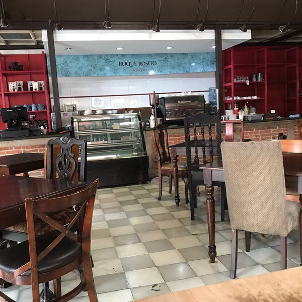 4/5/2021에 Evis E.님이 Roque Rosito Café Gourmet에서 찍은 사진