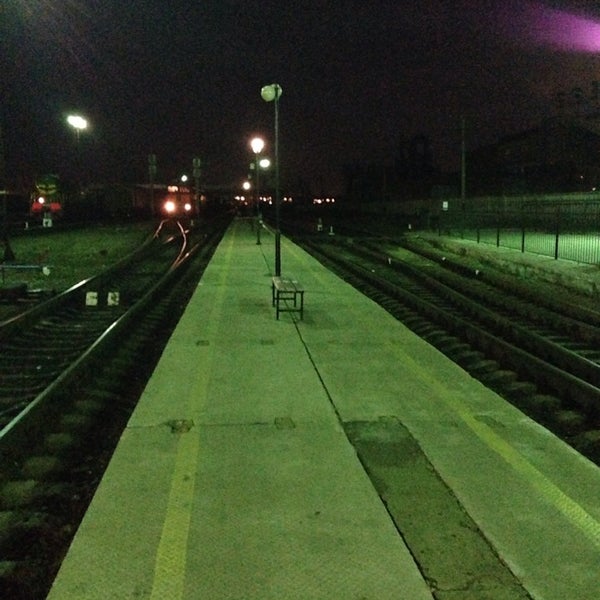 губкин жд станция. губкин вокзал. жд вокзал губкин. станция богданов. железнодорожный вокзал губкин.