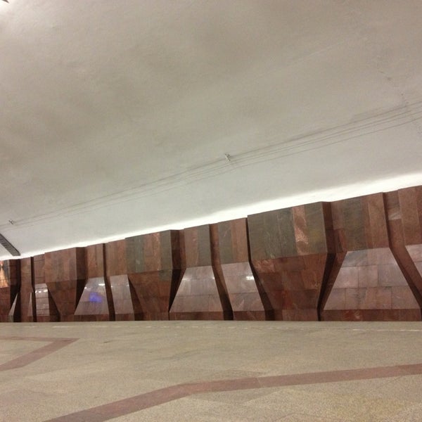 Метро площадь маркса