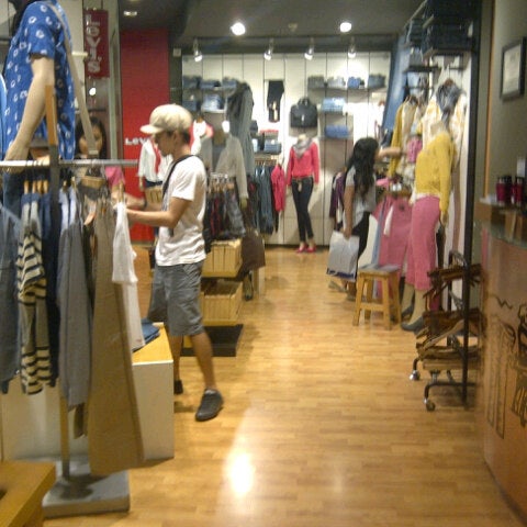 levis galaxy mall