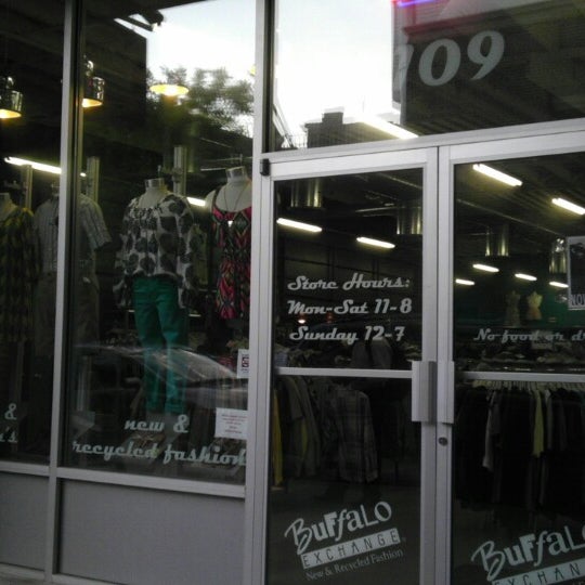 Buffalo Exchange Thrift / Vintage Store in Brooklyn