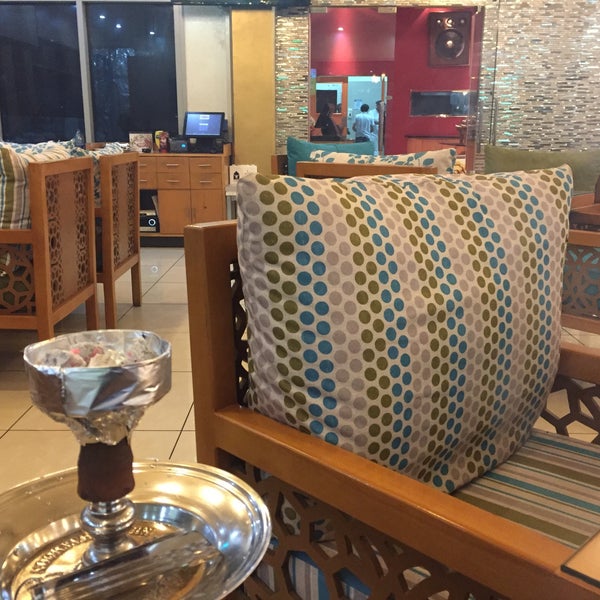 Foto diambil di Lebanos Restoraunt &amp; Cafe oleh Homam A. pada 4/4/2016