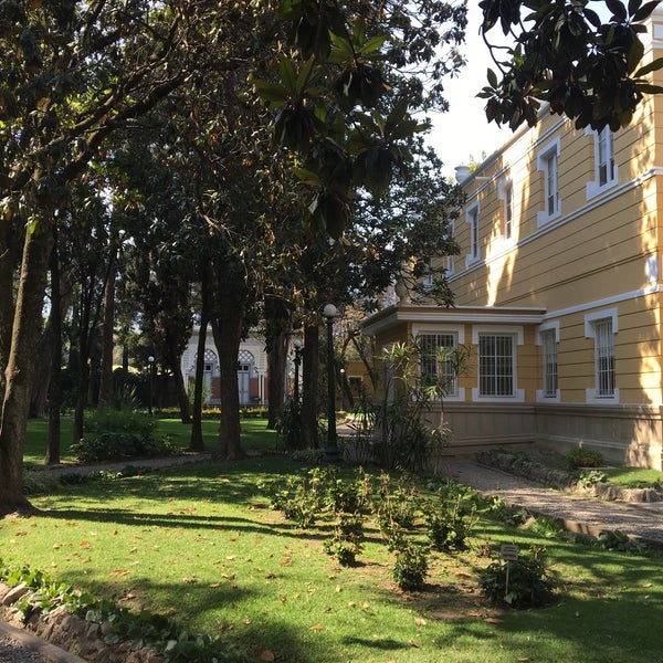 Centro pedagógico y cultural Simón I. Patiño - Palacio Portales ...