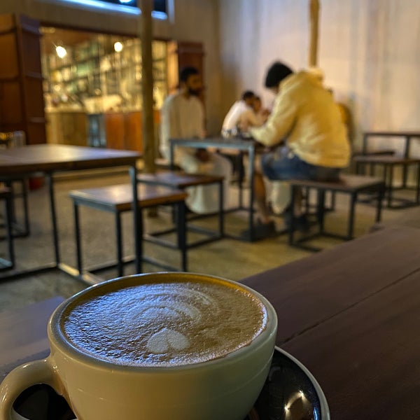 12/28/2019 tarihinde Yousif A.ziyaretçi tarafından Ratios Coffee'de çekilen fotoğraf