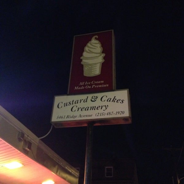 6/28/2014에 Richie S.님이 Custard &amp; Cakes Creamery에서 찍은 사진