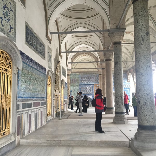 Das Foto wurde bei Topkapı Sarayı Müzesi von Richie S. am 3/23/2015 aufgenommen