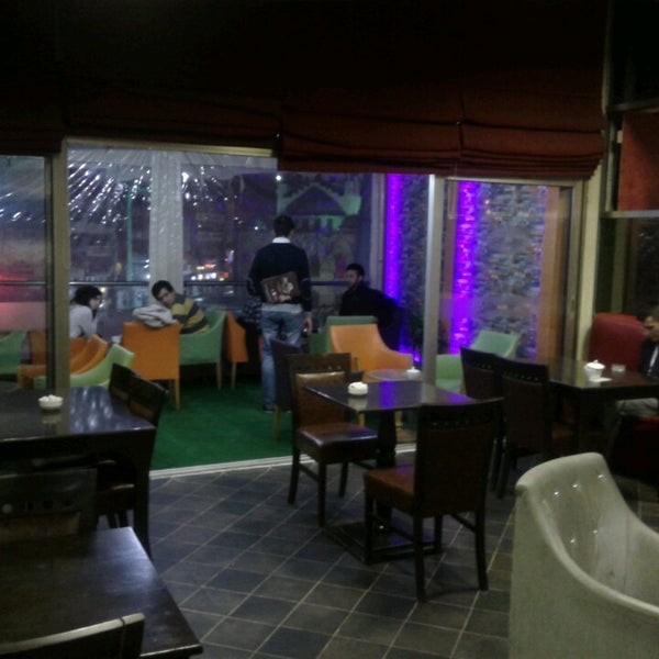 2/13/2013에 Hasan A.님이 Manangich Cafe에서 찍은 사진