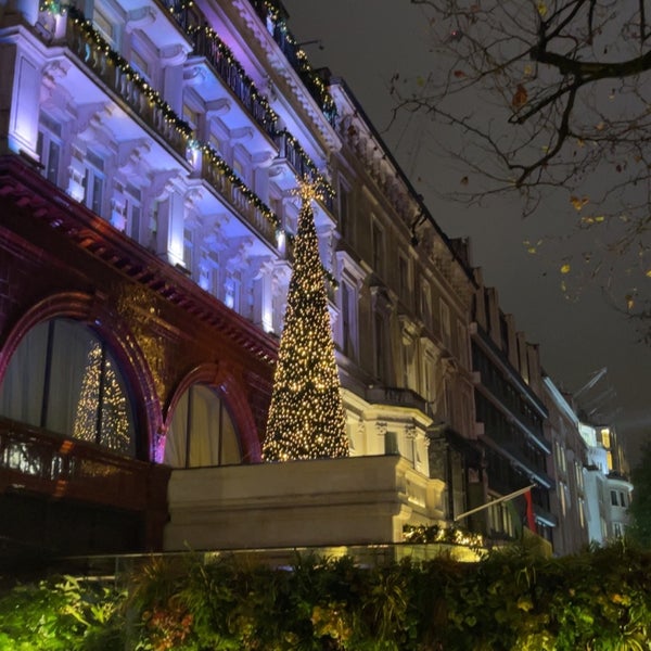 12/7/2023 tarihinde Abdulrahmanziyaretçi tarafından The Wellesley Knightsbridge'de çekilen fotoğraf