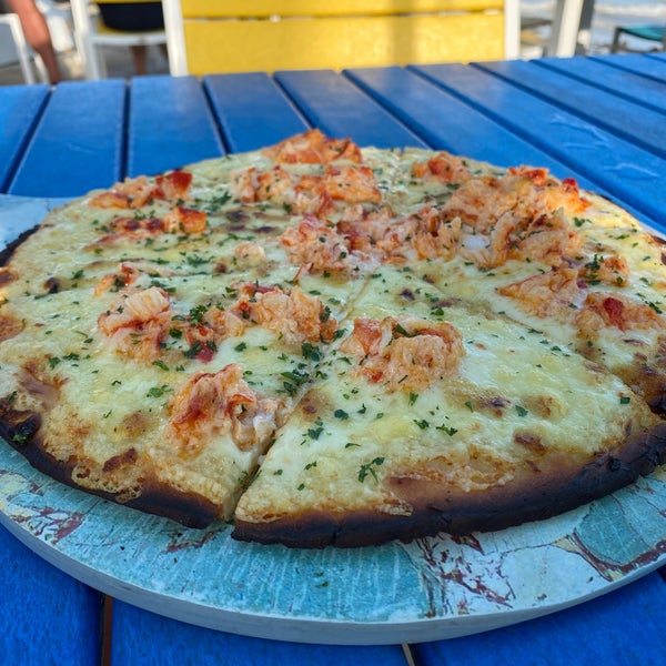 Lobster pizza