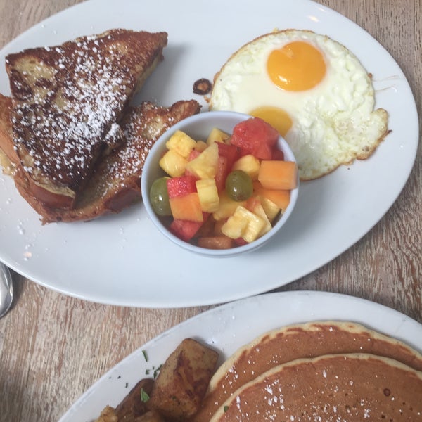 Blue Plate Santa Monica (Now Closed) North of Montana 60 tips