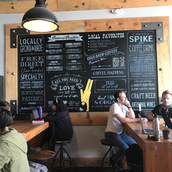 8/14/2017에 Ozgun G.님이 Coffee Shop에서 찍은 사진